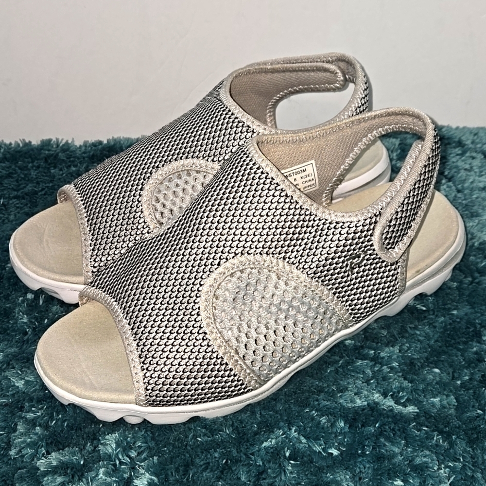 Propet Travel Active Gray/Silver Womens Mesh Sandals Size 8EE